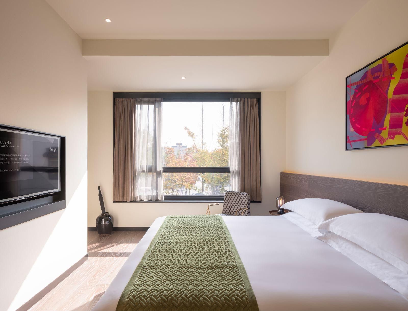Comfort Queen Room