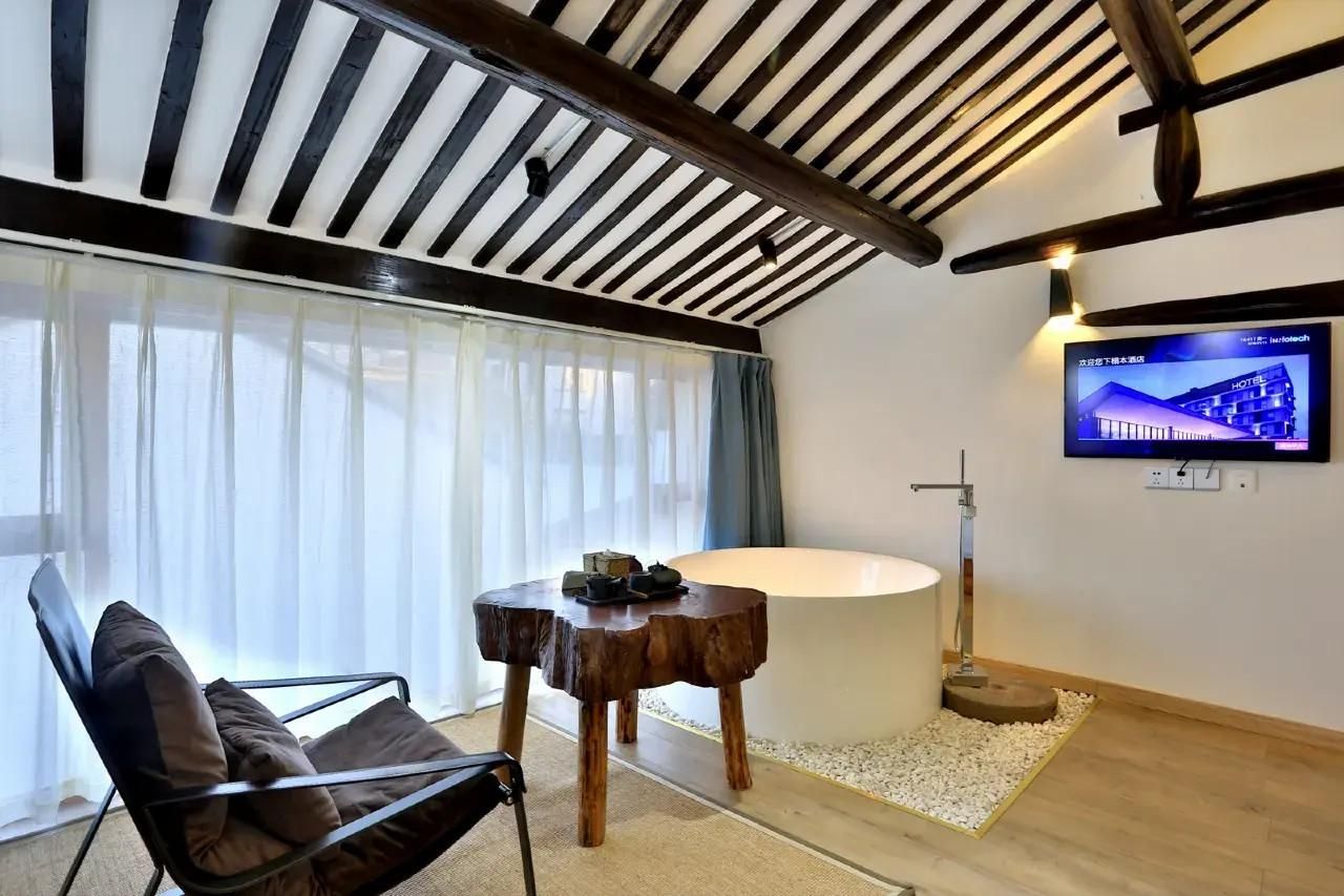 Floral Hotel Zerunju Light Luxury Guesthouse ALULA 08 3