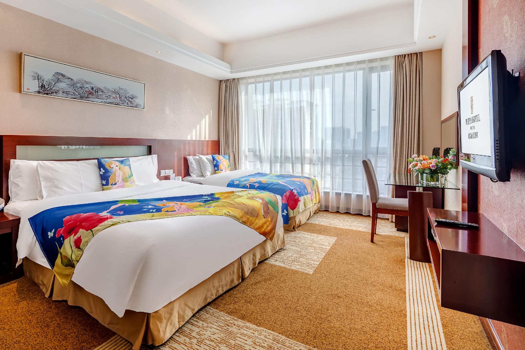 Deluxe Family Room