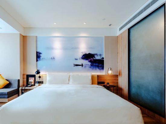 Executive room, Guest room, 1 Queen