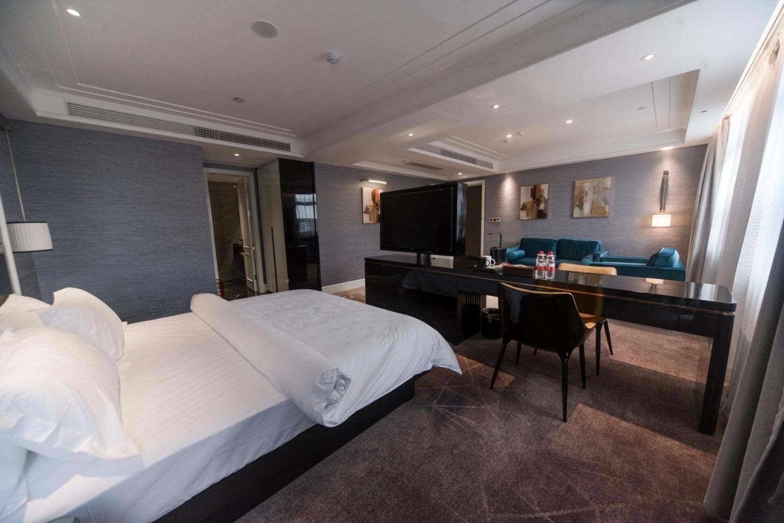 Jinjiang Metro Business Suite