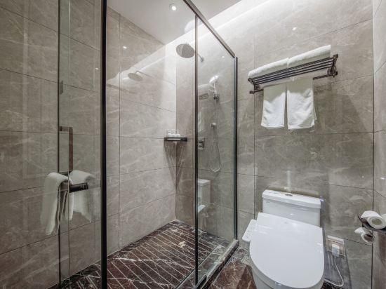 WH - Anshu Twin Room