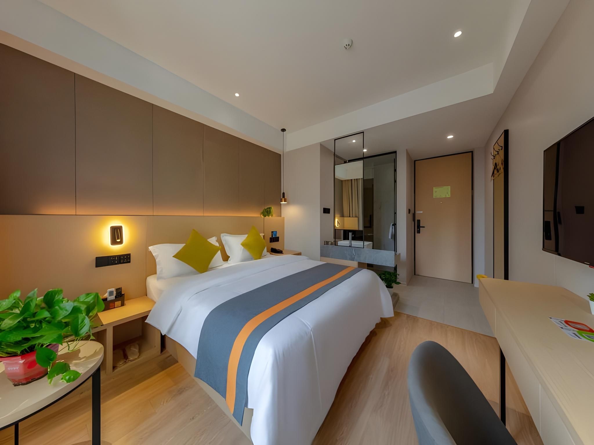 GTR - Guest Room with One 1.8M Bed