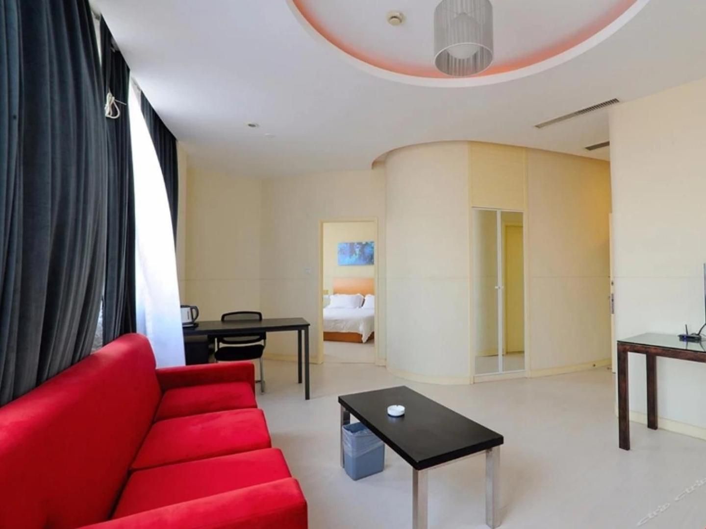 Deluxe Suite