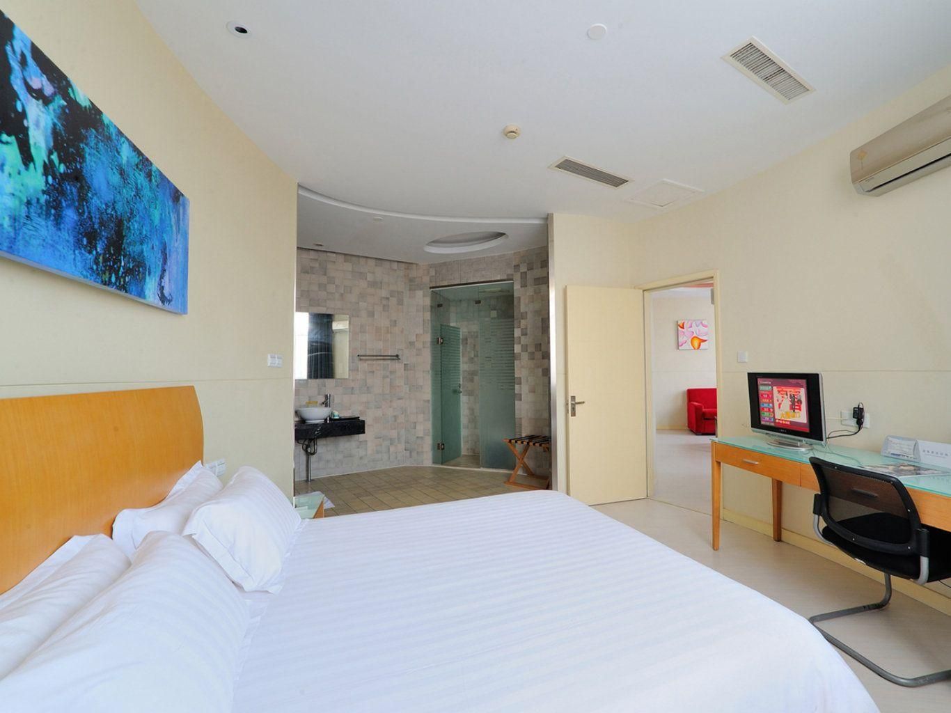 WH - Superior Bed Suite