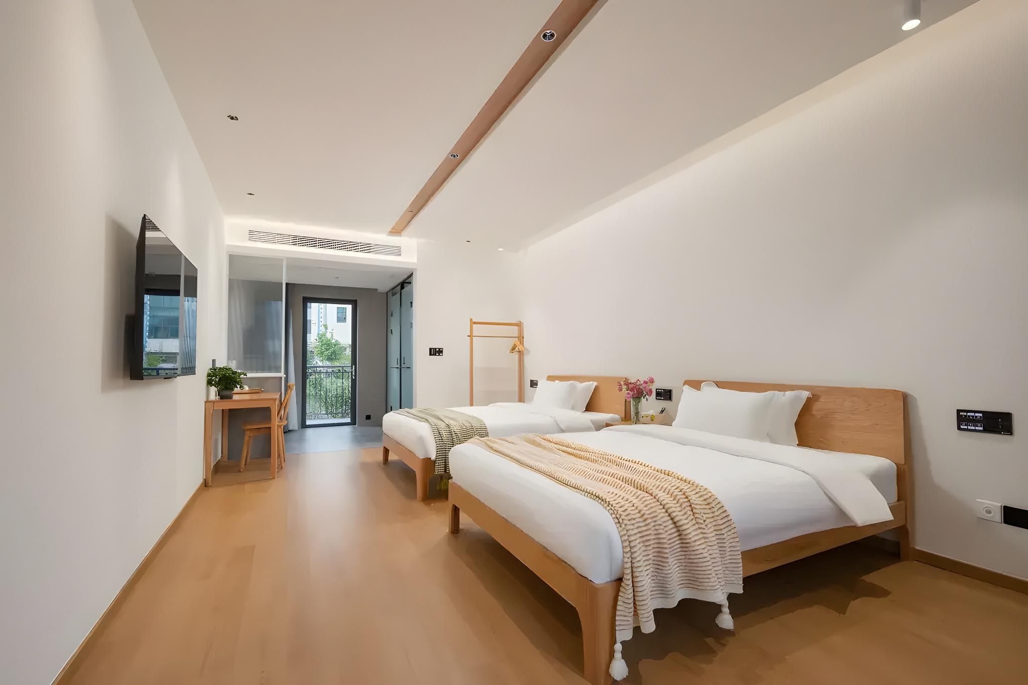 2 Bed Twin Superior Room