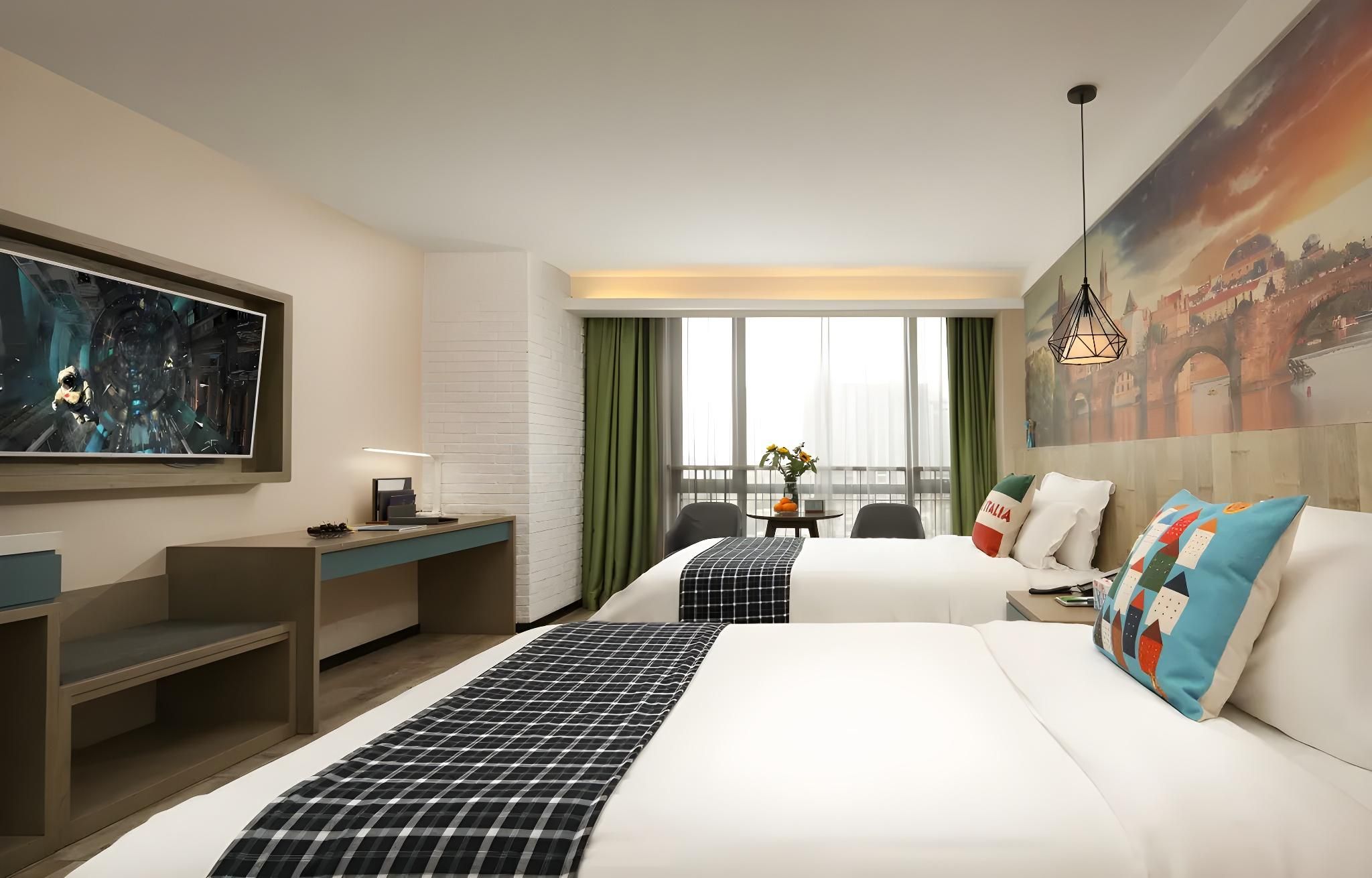 Yinglun Style Twin Room