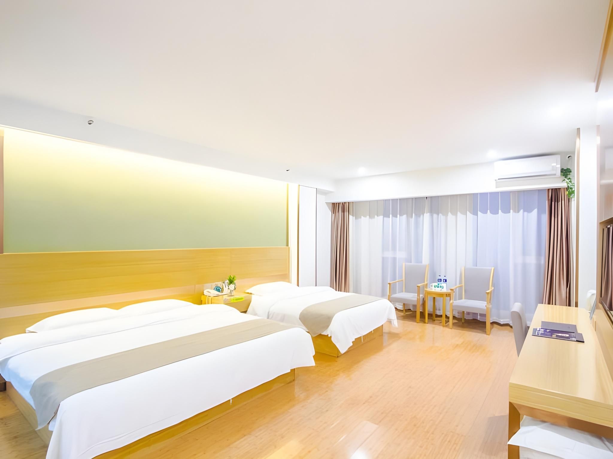 GTI - Superior Twin Bed Room, Full View French Window