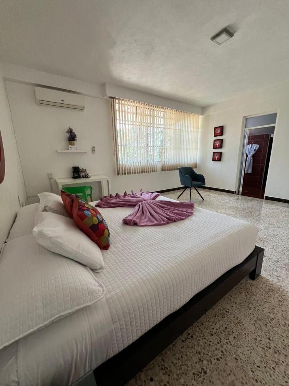 King Room with Spa Bath