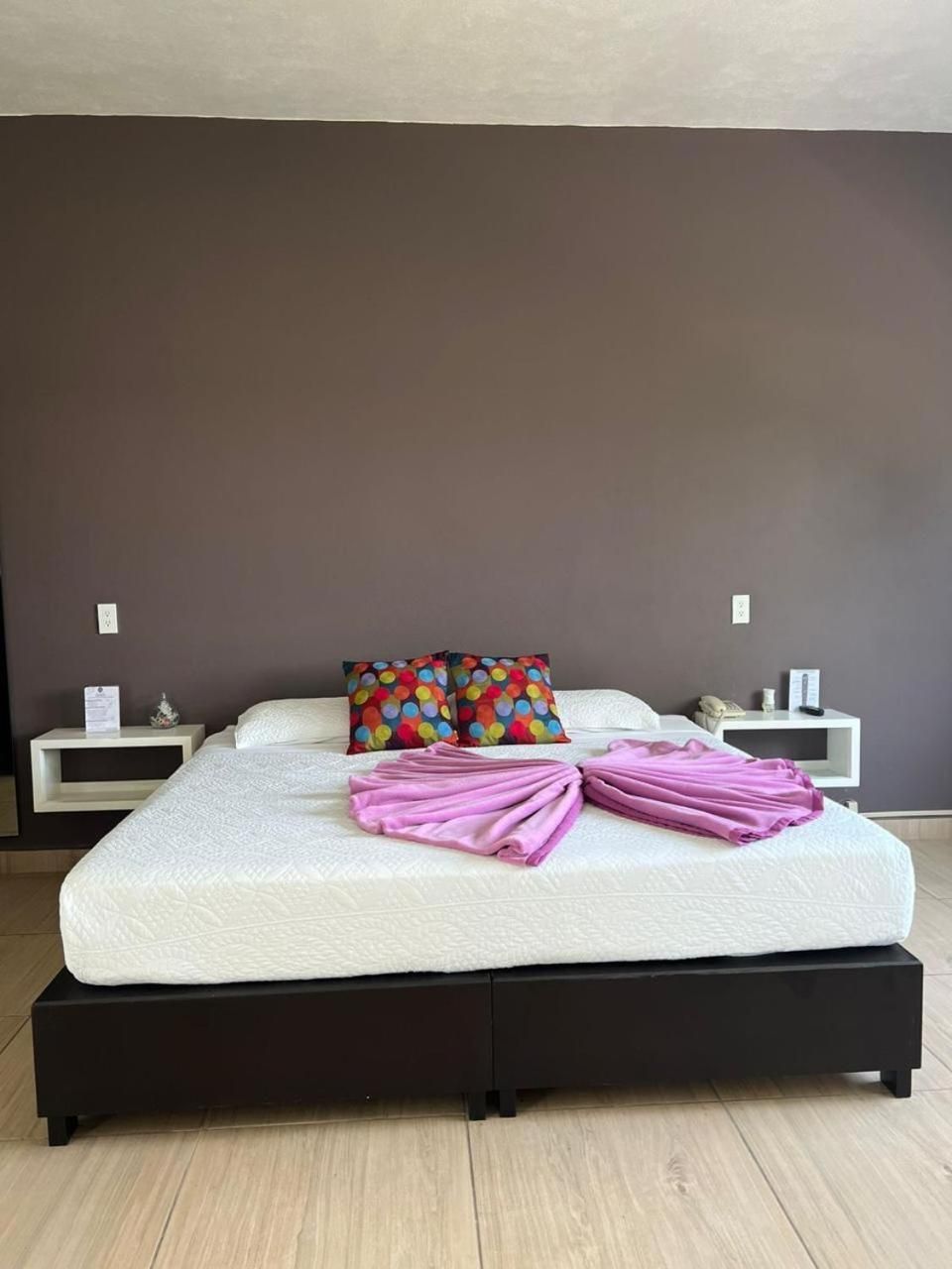 Deluxe King Room with Fan