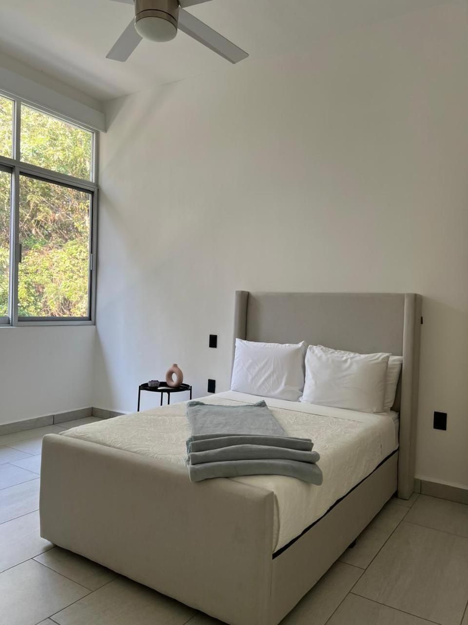 Three-Bedroom Deluxe Apartment
