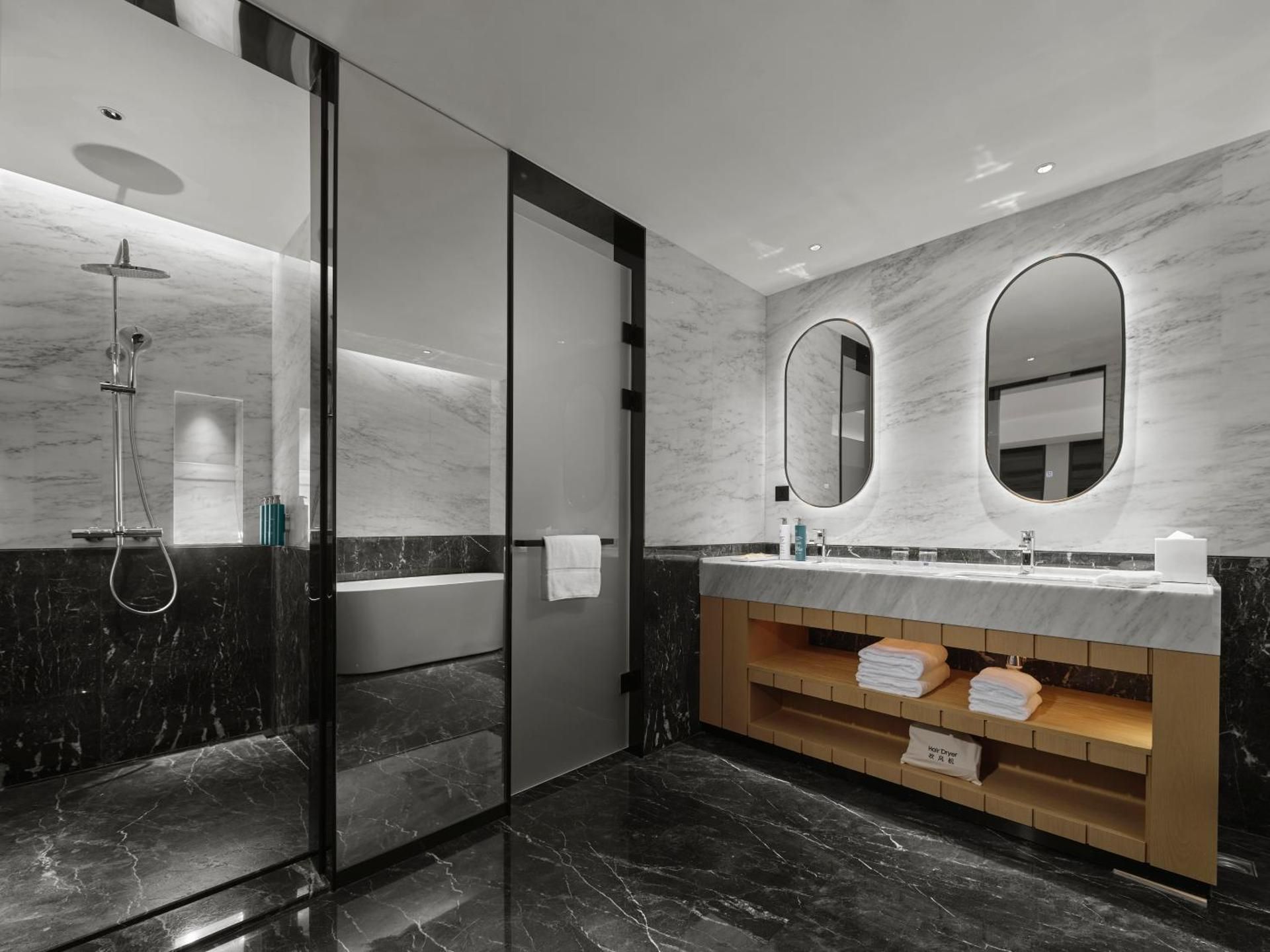 Hilton Garden Inn Jiaxing Xiuzhou King Deluxe Suite 2