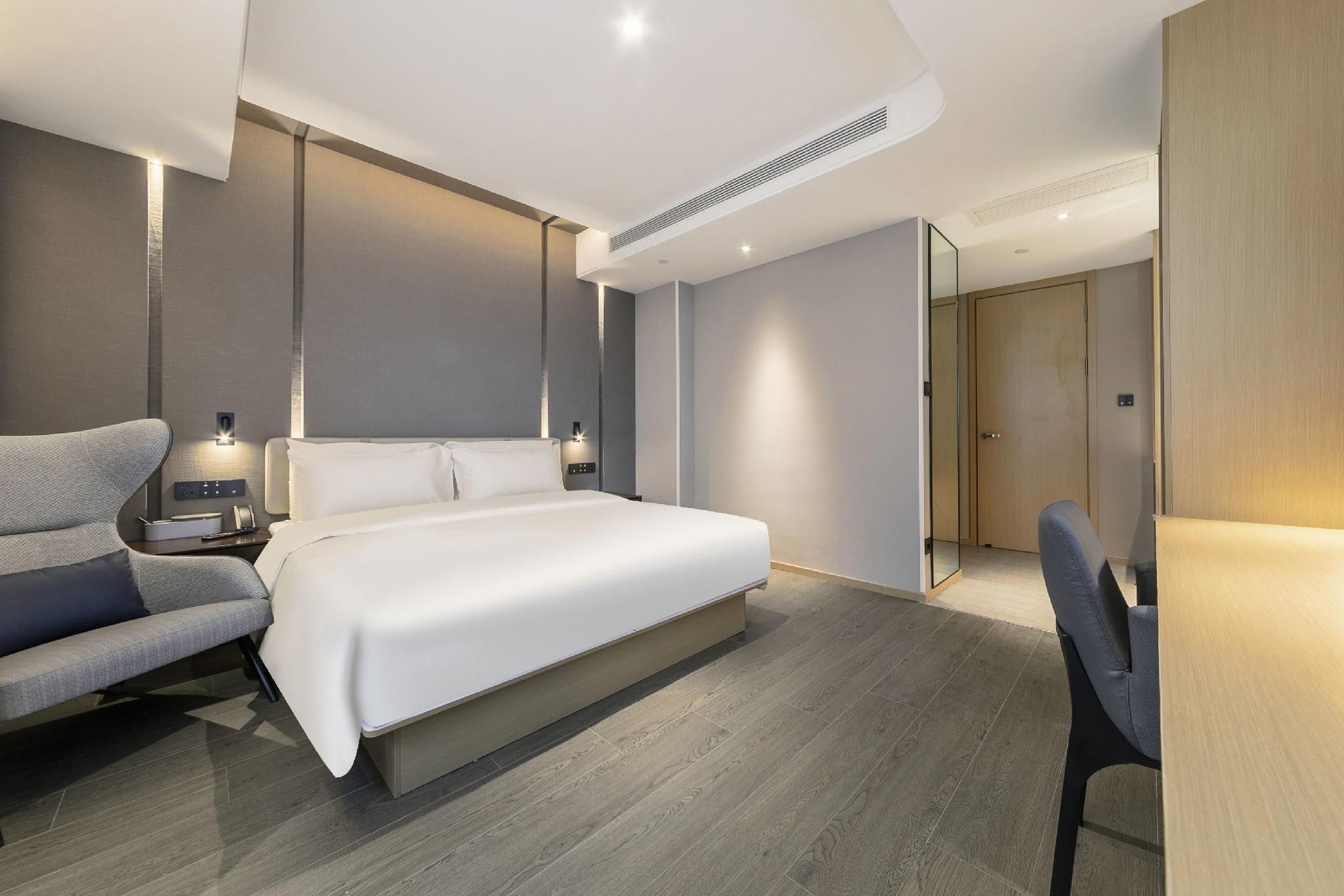 Executive room, Guest room, 1 Queen