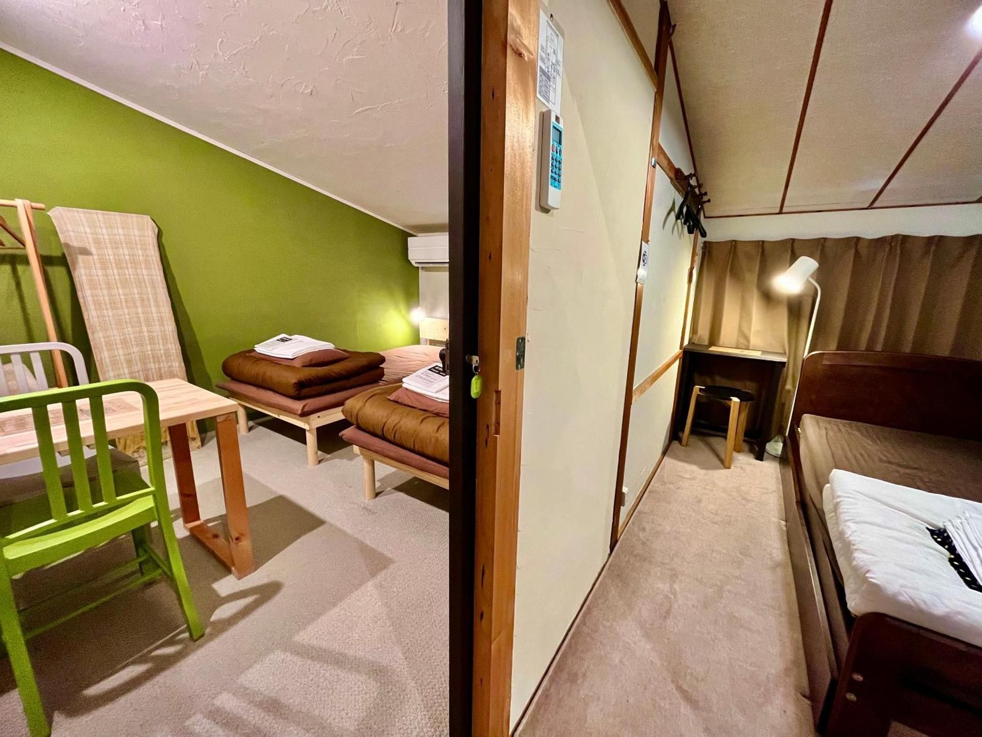Economy Twin Room