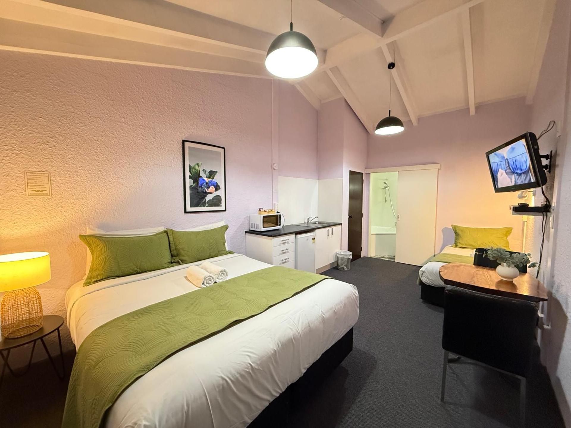 Cortez Motel King Studio