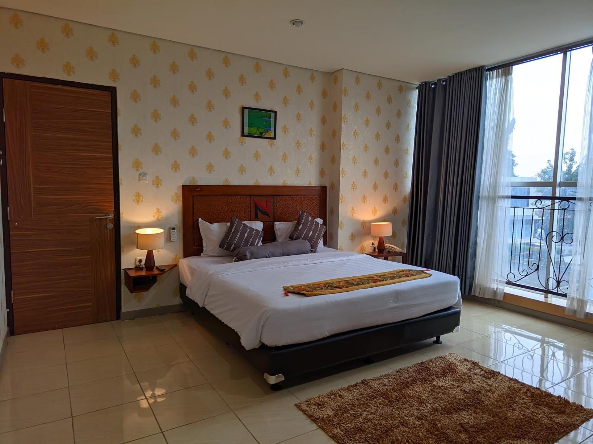 Queen Suite
