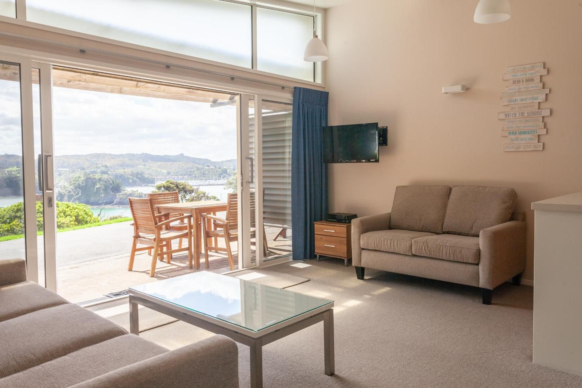 3-Bedroom Deluxe Harbor View Apartment