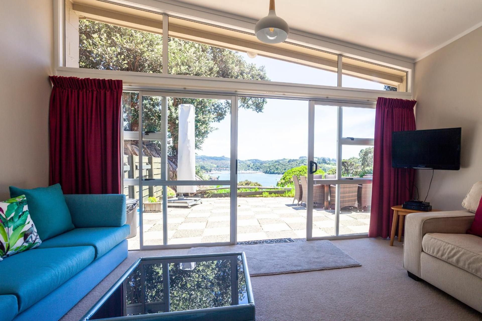 3-Bedroom Premier Harbor View Apartment