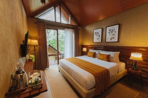 Kampuh Becik Villas - Villa Ruselia (Superior: King Bed)