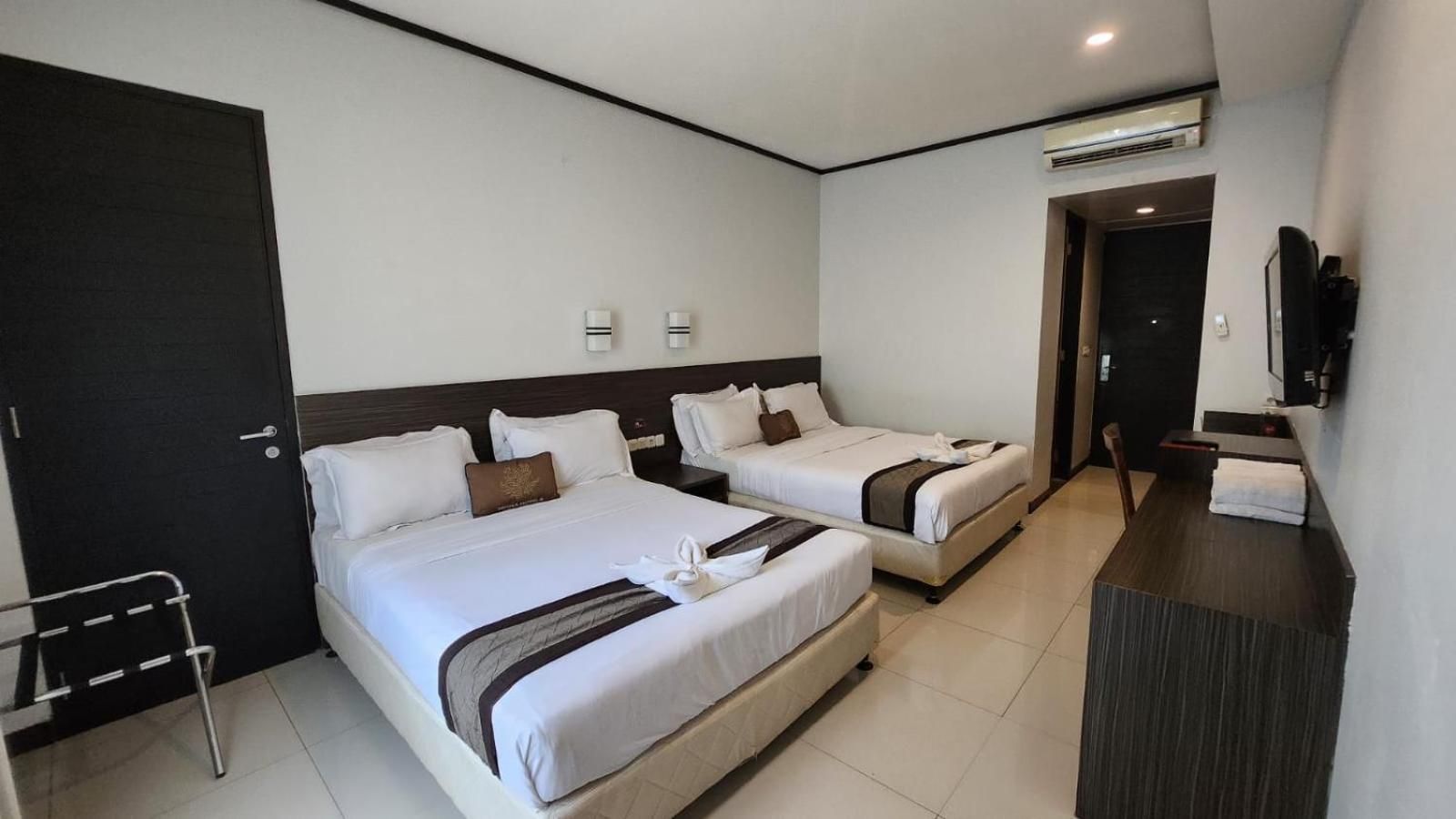 Queen Room