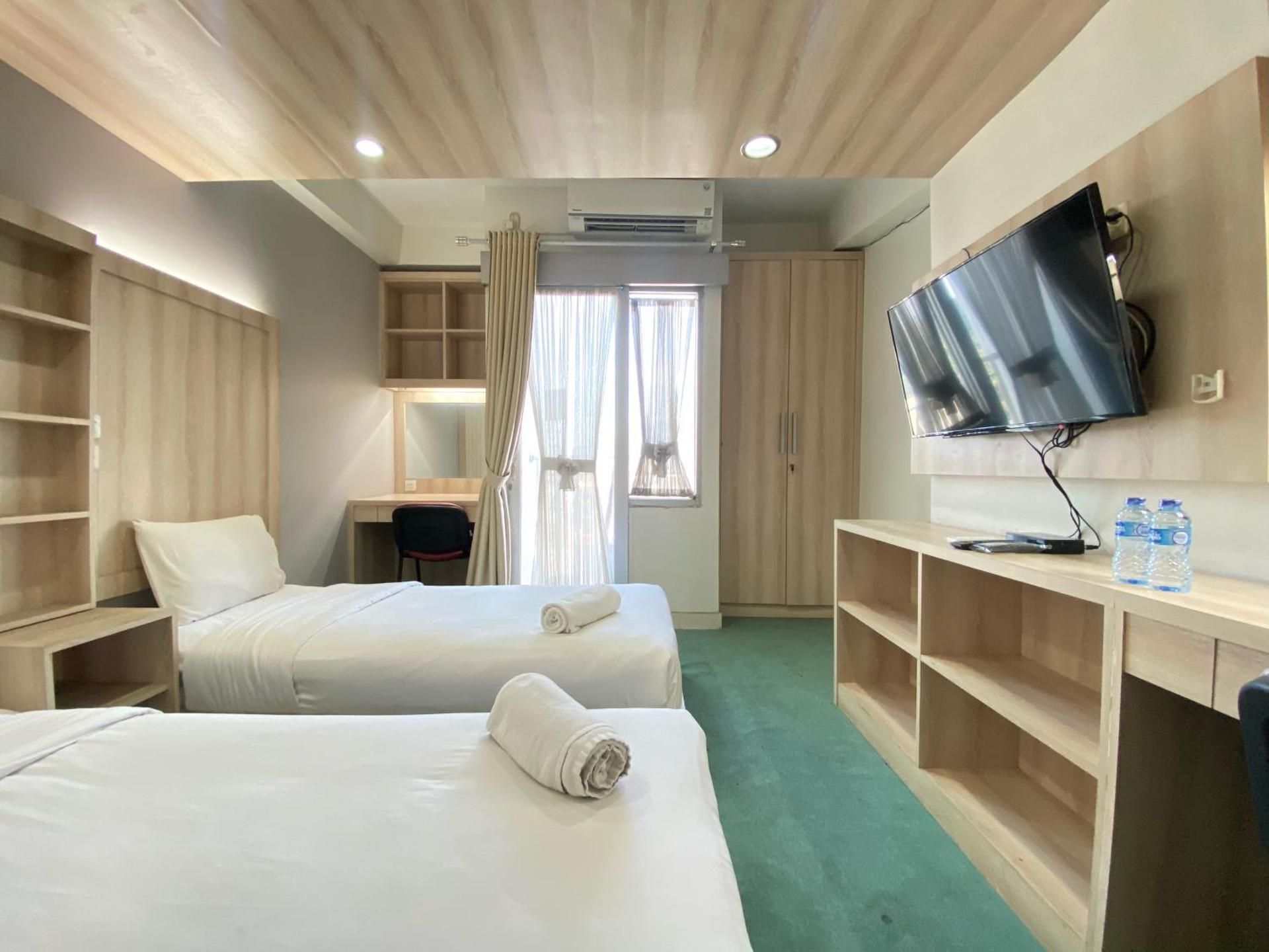 Studio Apartment
