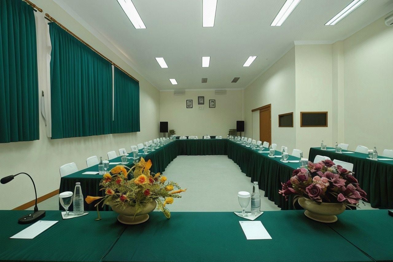 2c0b367c83567724f7587c9359cc8e52