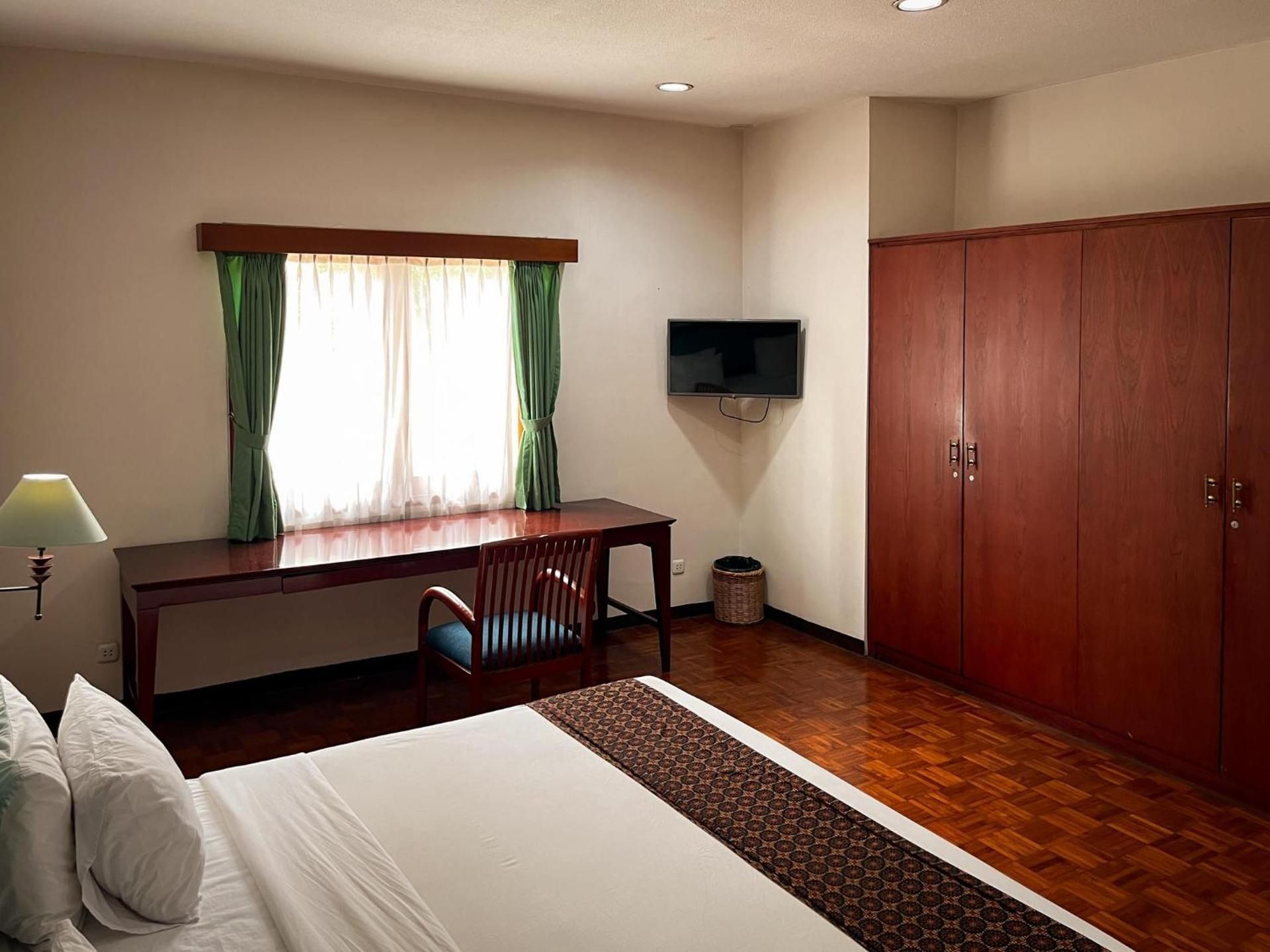 Junior Suite Room & Dine