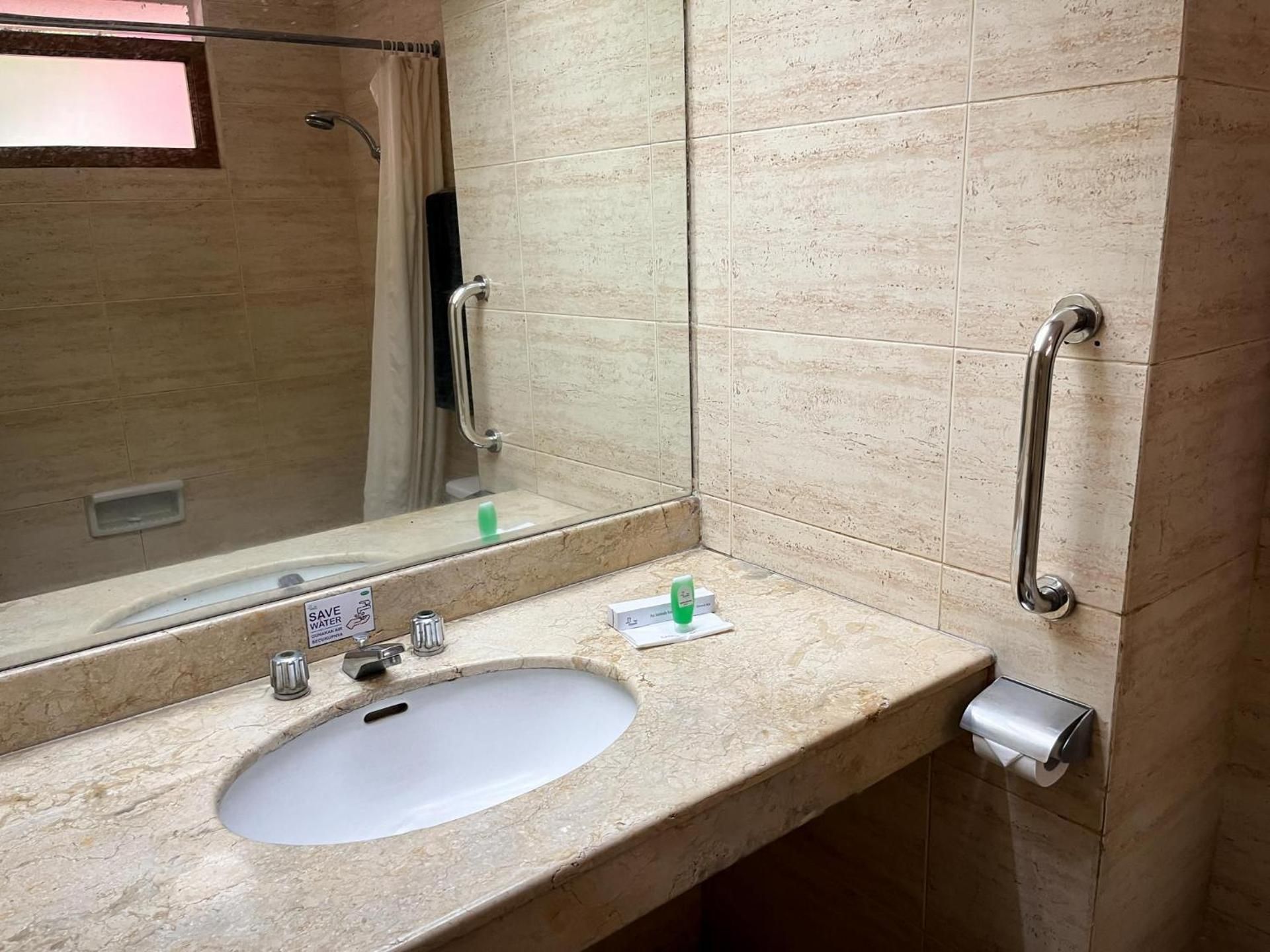 Family Suite Room & Dine