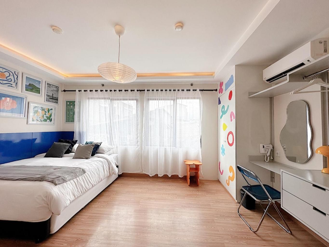 Studio Apartment