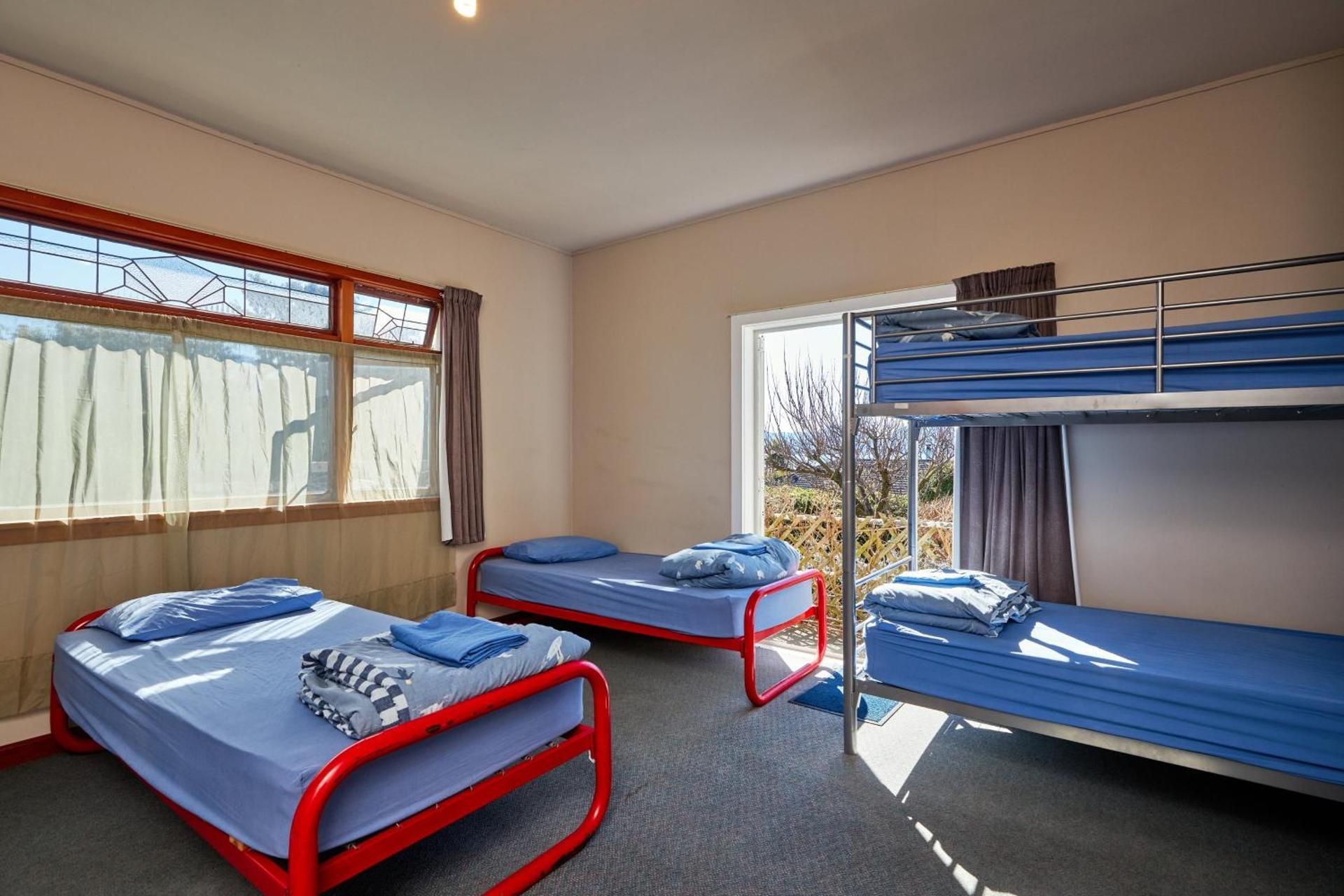 Single Bed in 6-Bed Dormitory Room