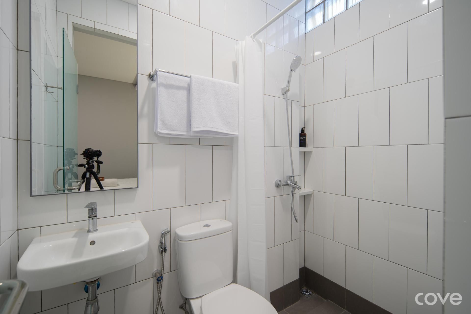 Cove Vaia Standard Room 2