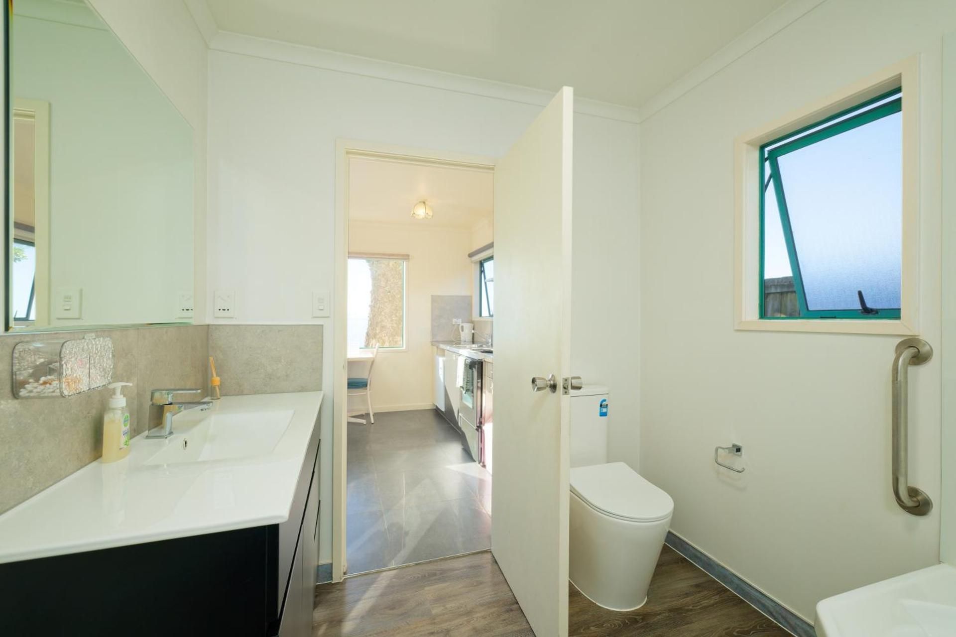 Studio with Spa Bath