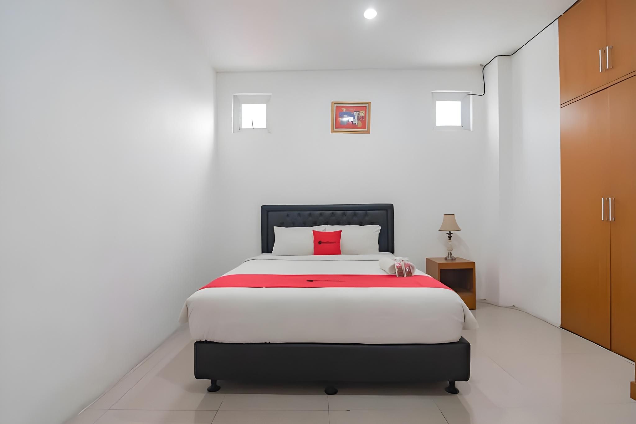 RedDoorz Room