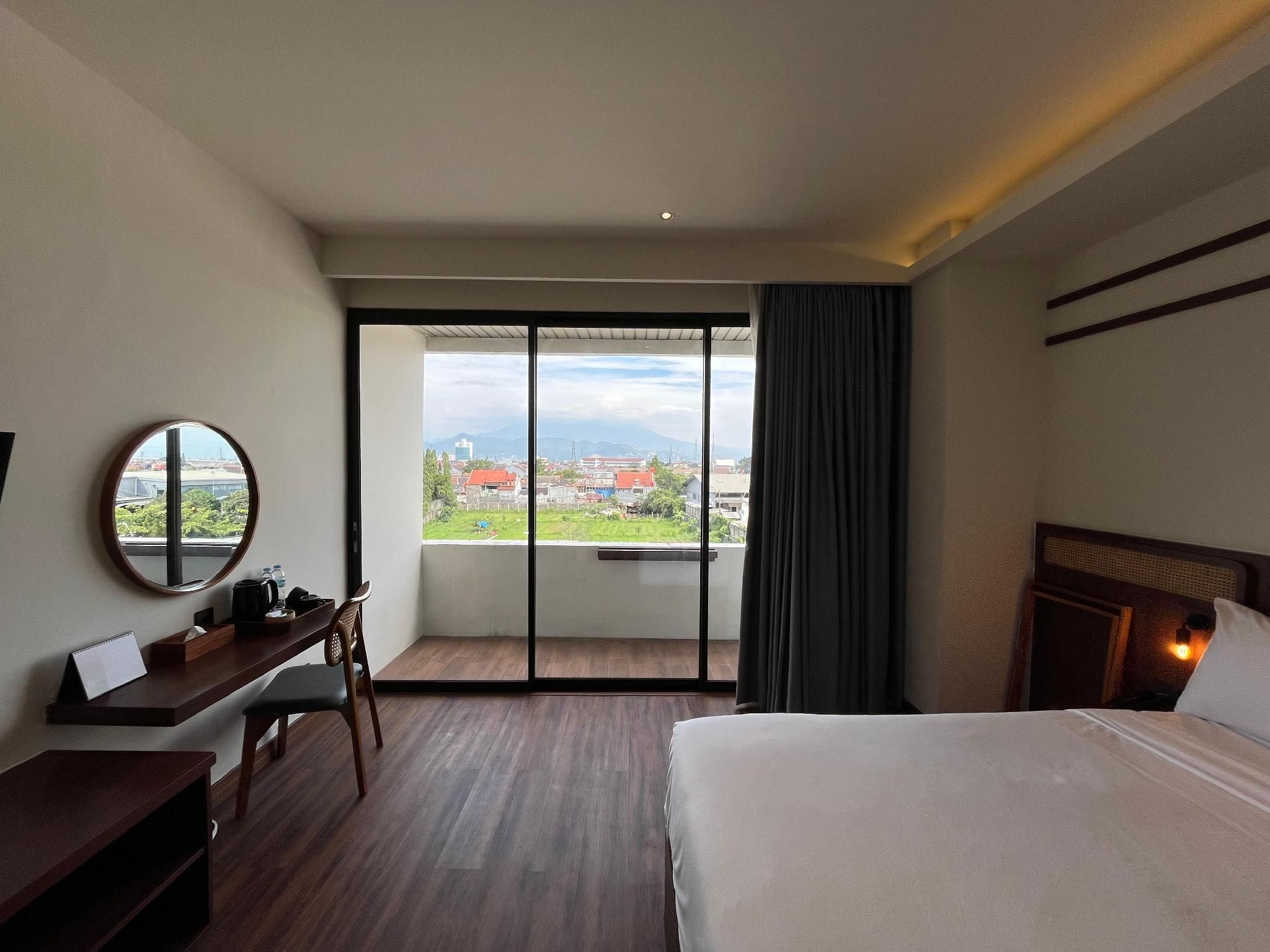 Grand Executive Double City View