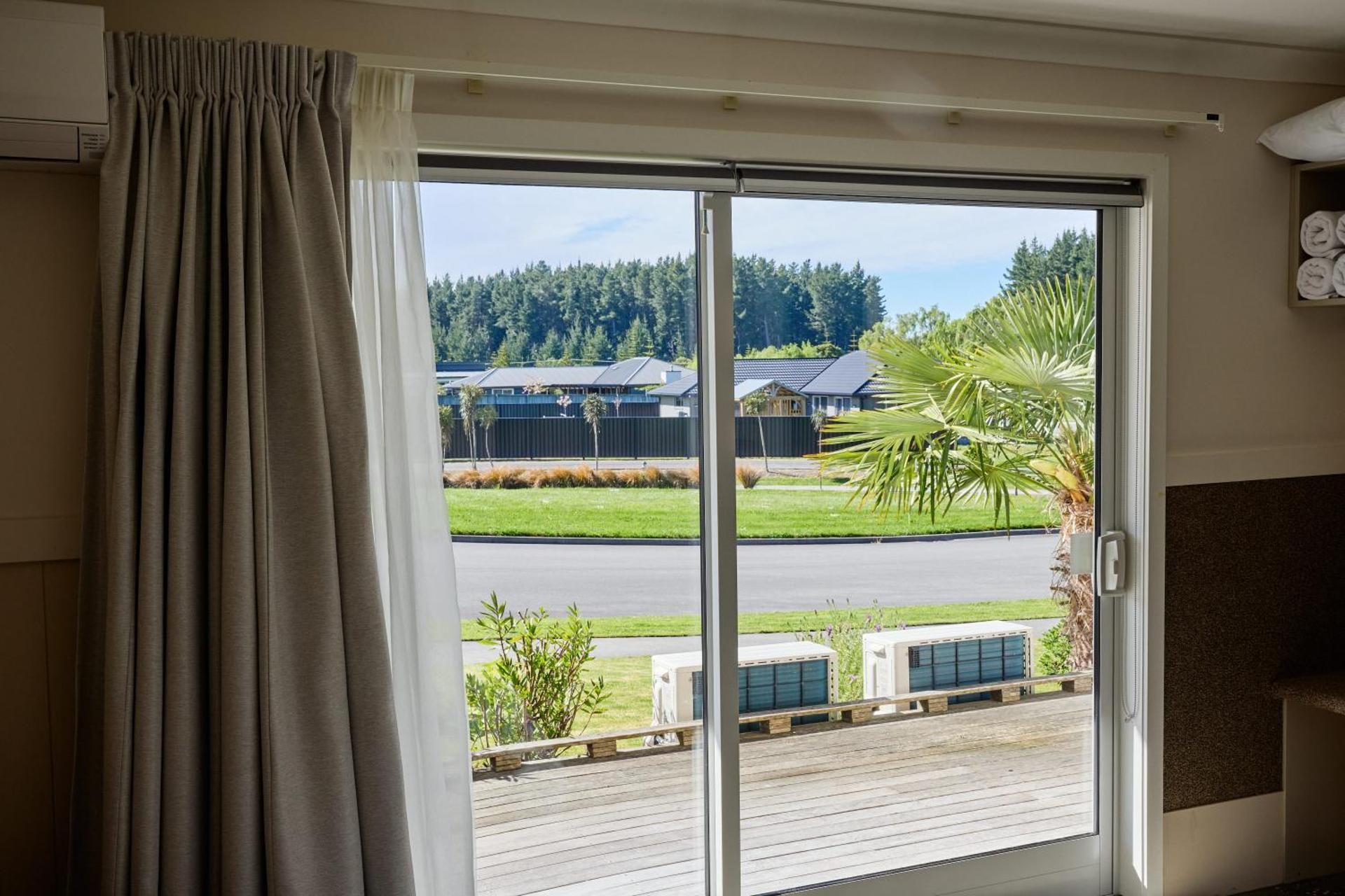 King Room with Garden View