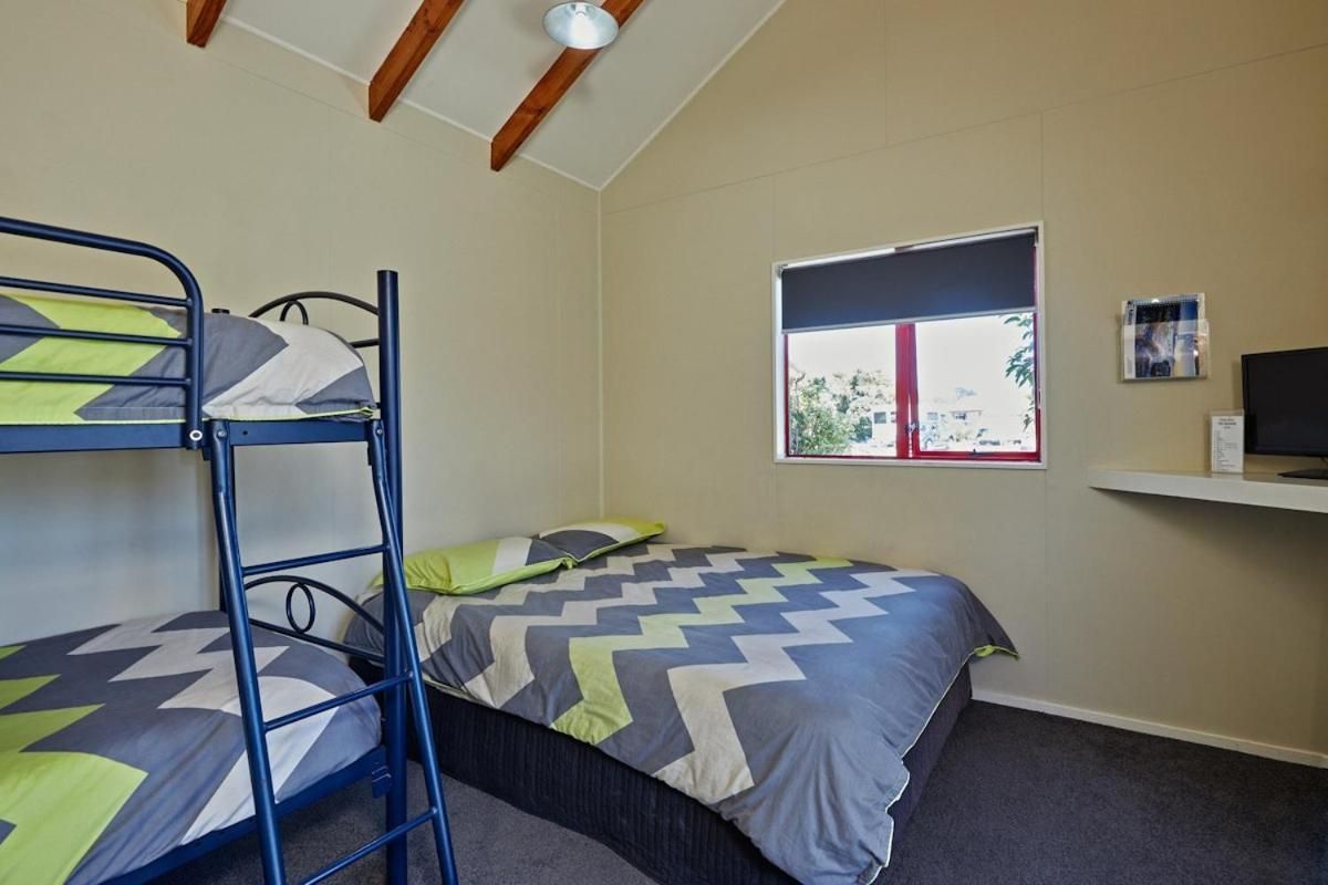 Standard Cabin - No Ensuite - Sleeps 5