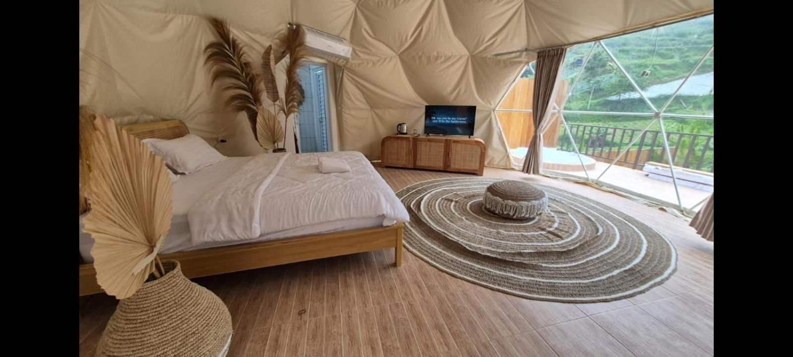 Suite with River View