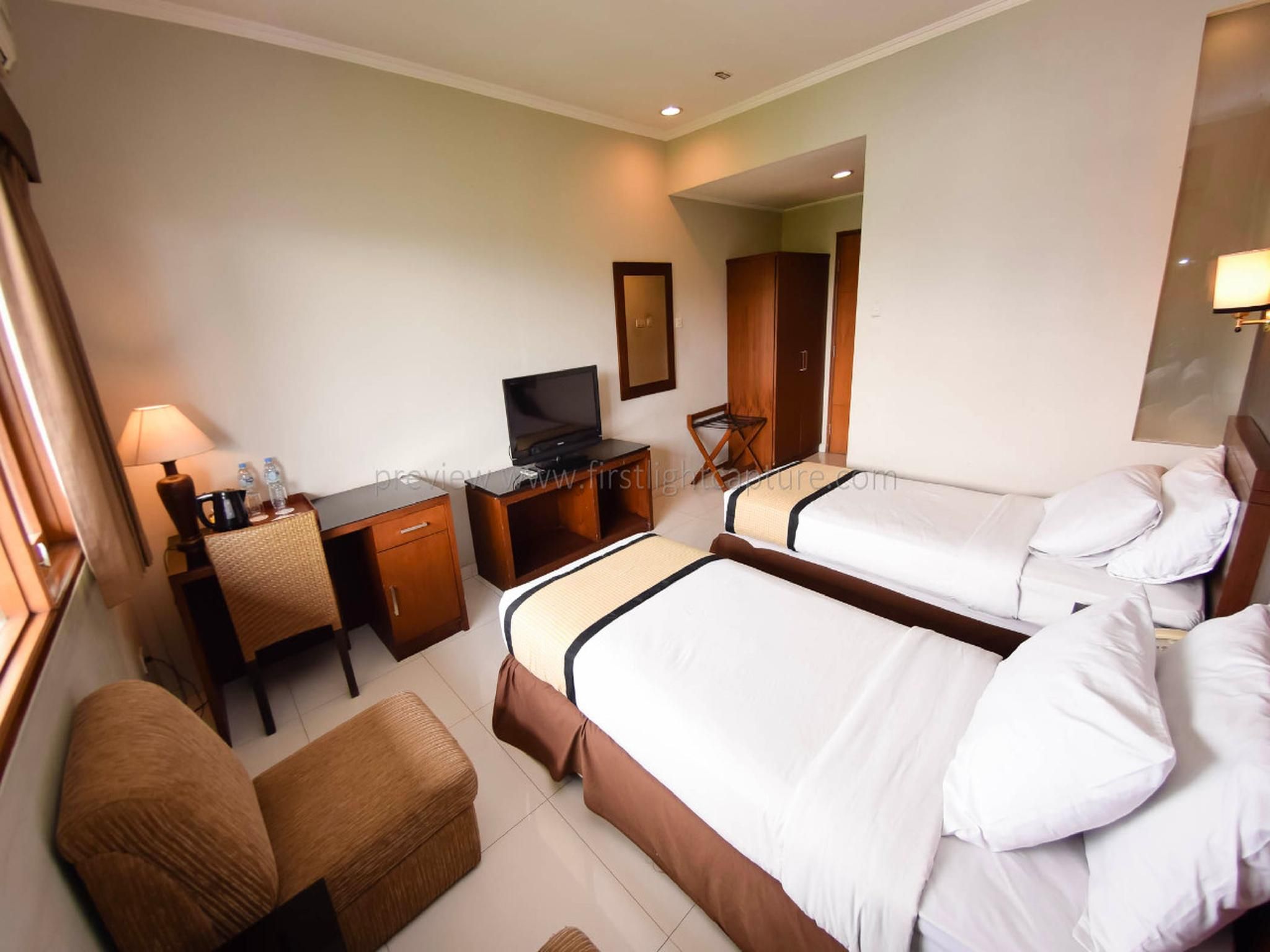 Deluxe Twin Room