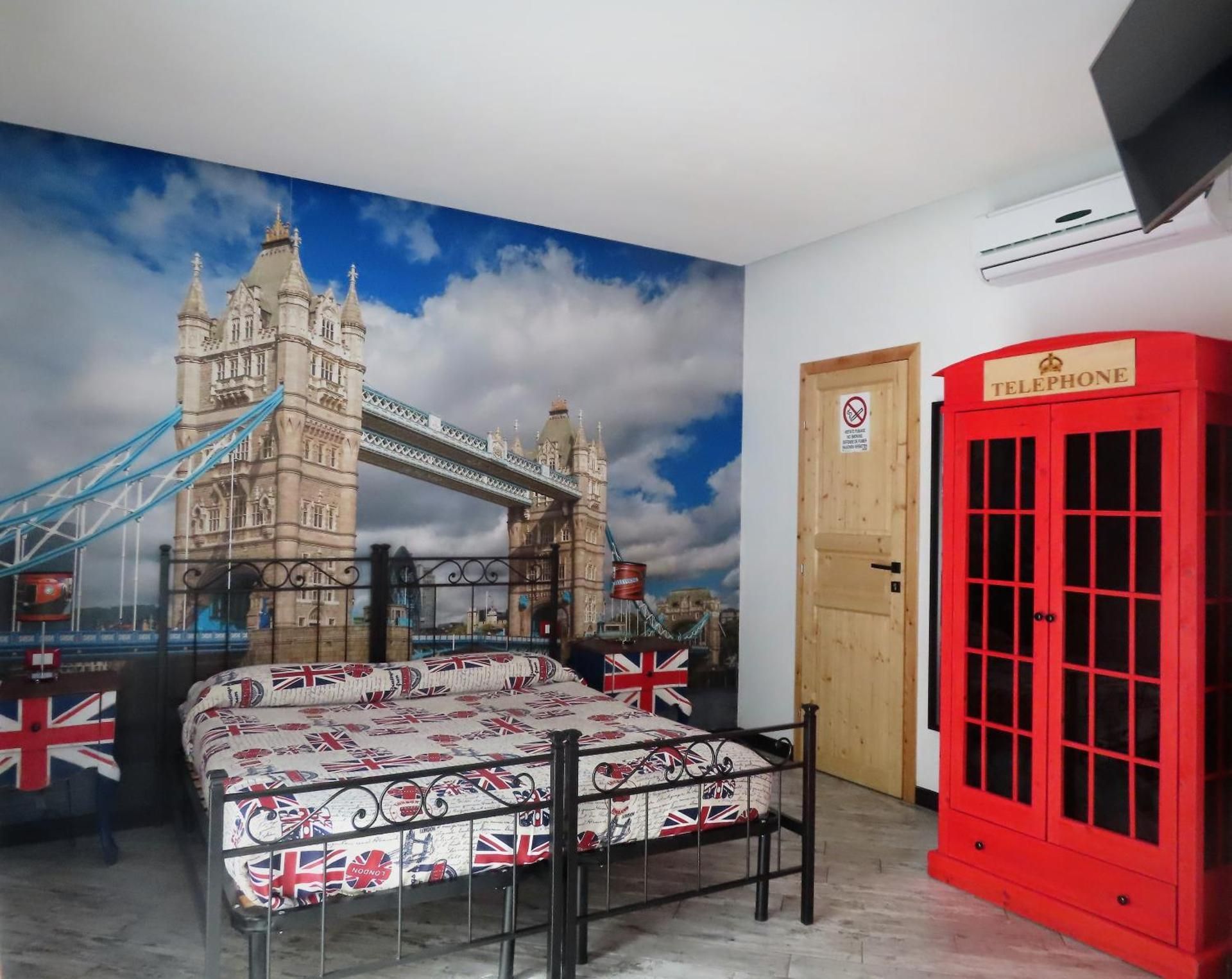 Double or Twin Room with Bathroom