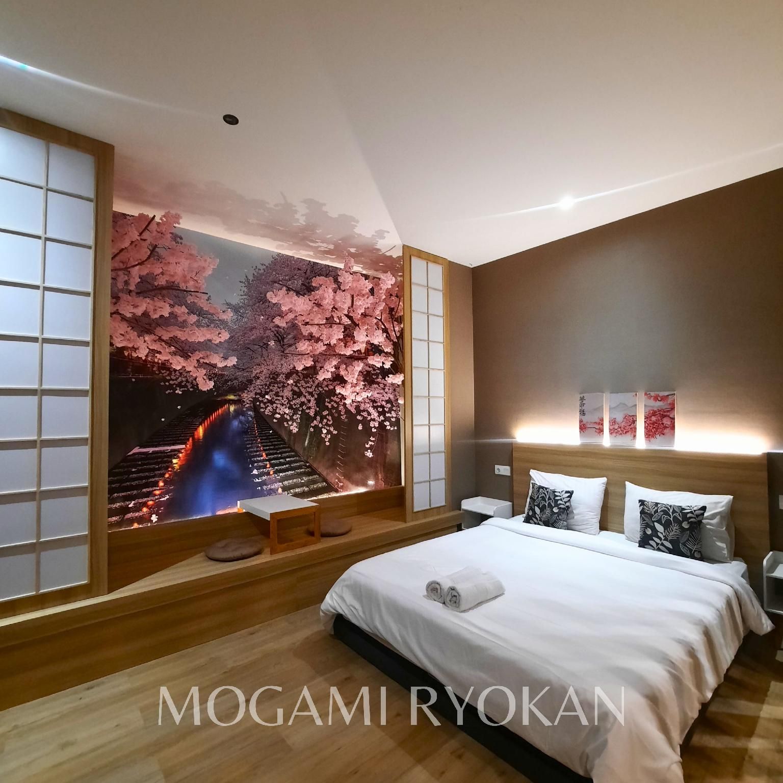 Deluxe Meguro