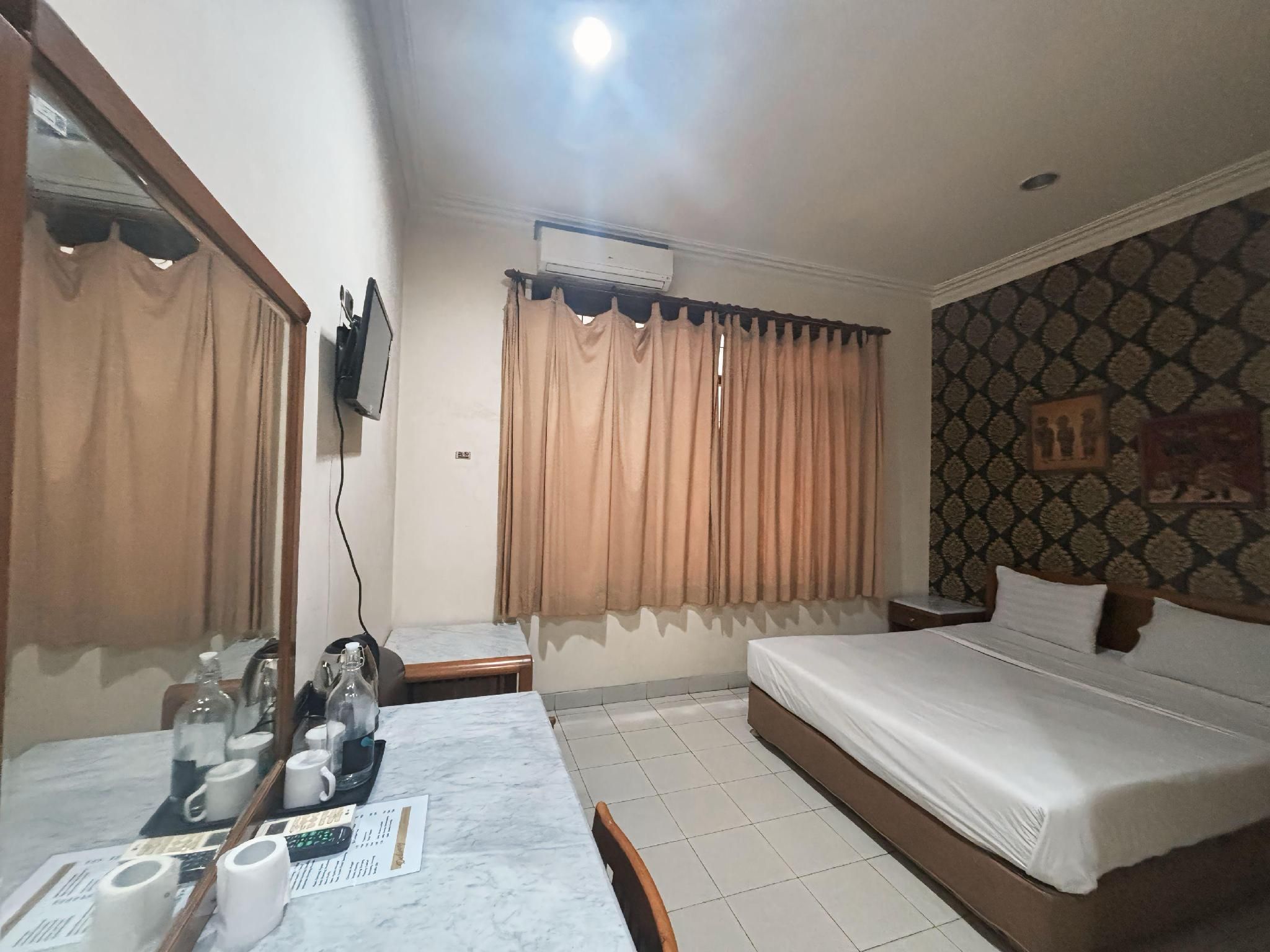 Deluxe