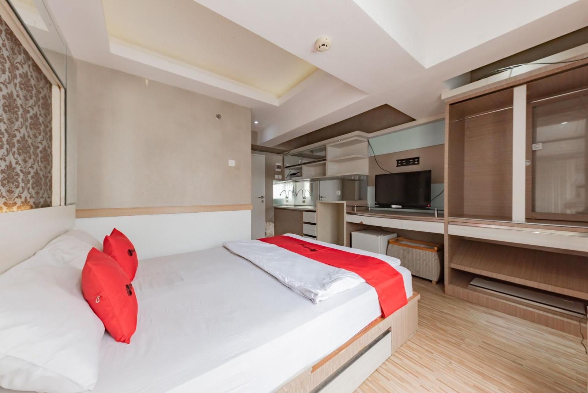 RedDoorz Room