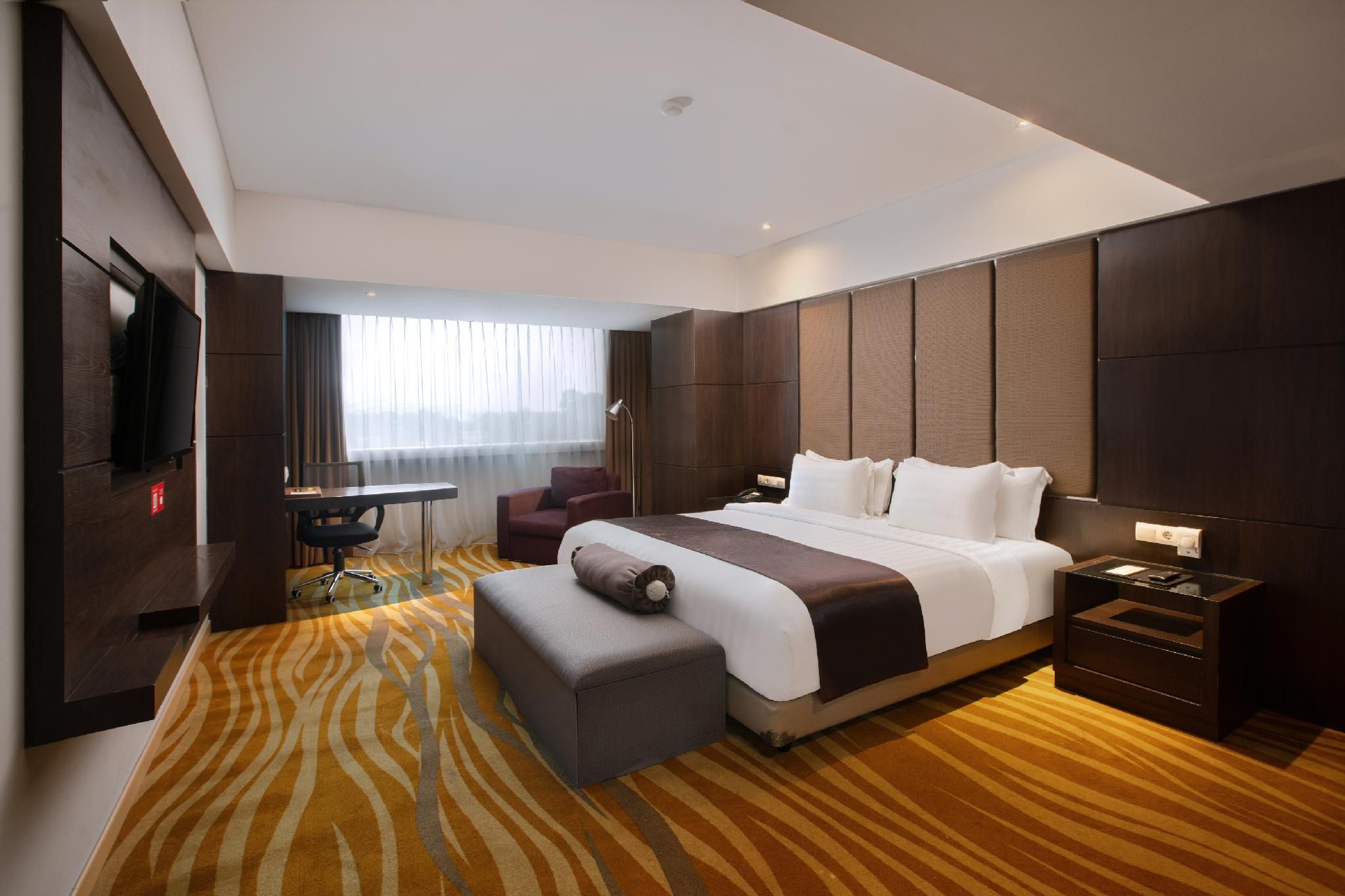 Executive Suite, 1 King