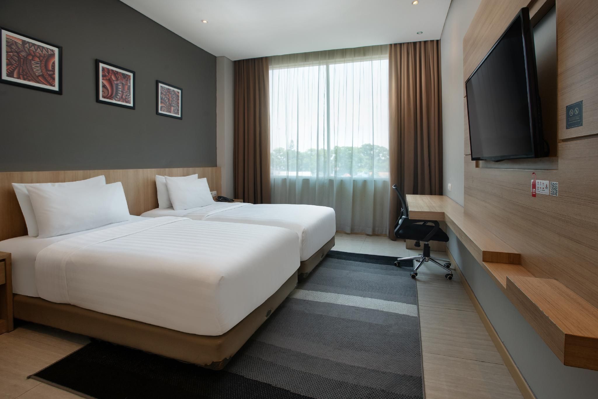 Deluxe Twin Room