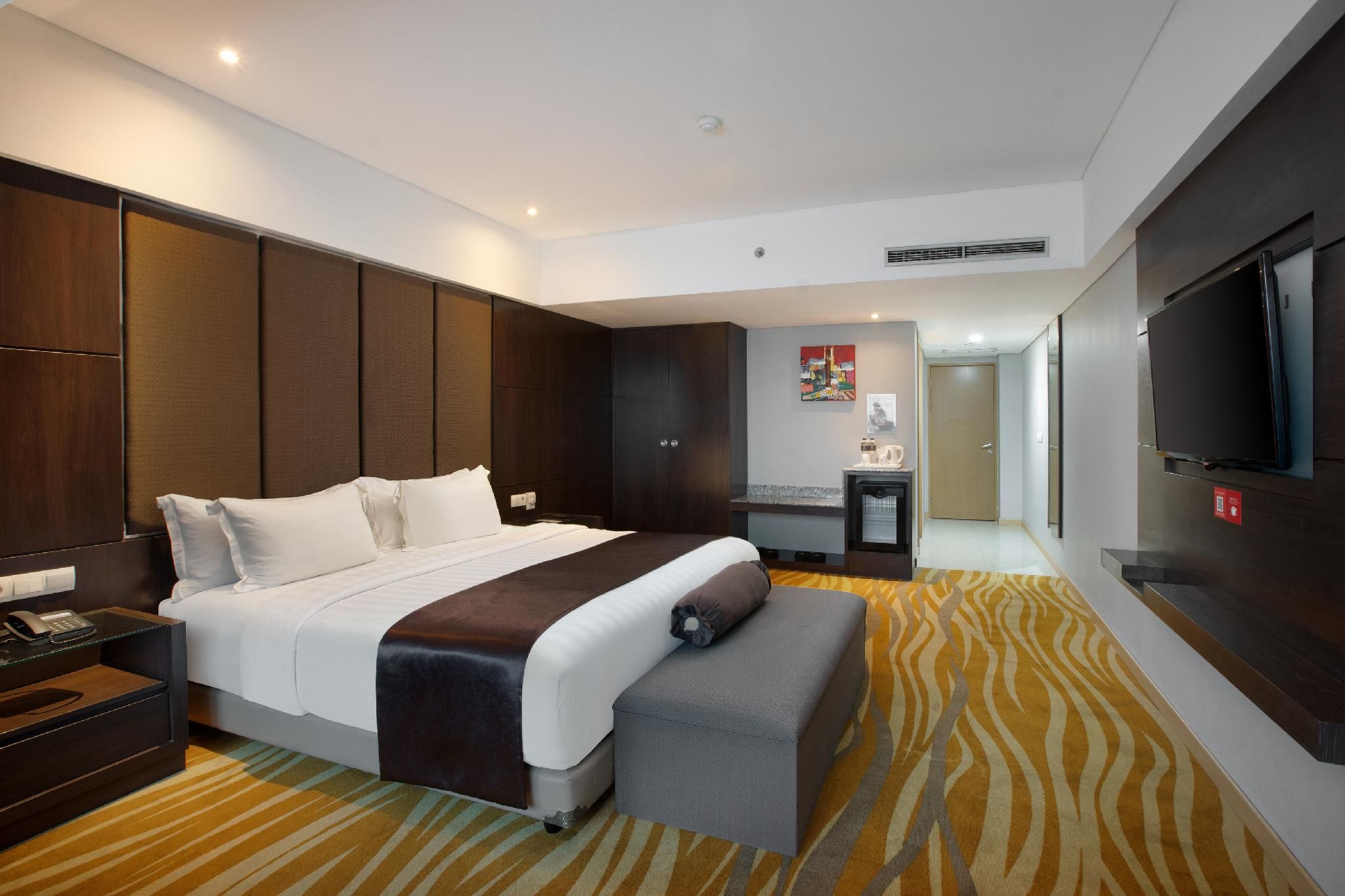 Executive Suite, 1 King