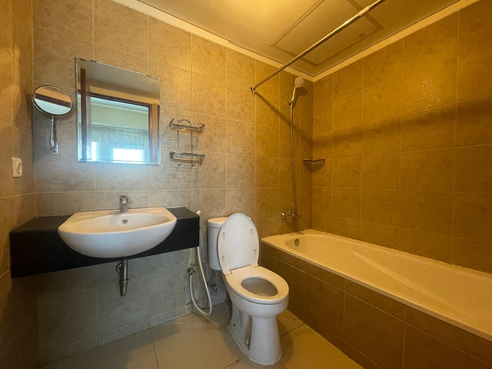 High Livin Apartment Dago 2-Bedroom Apartment 2