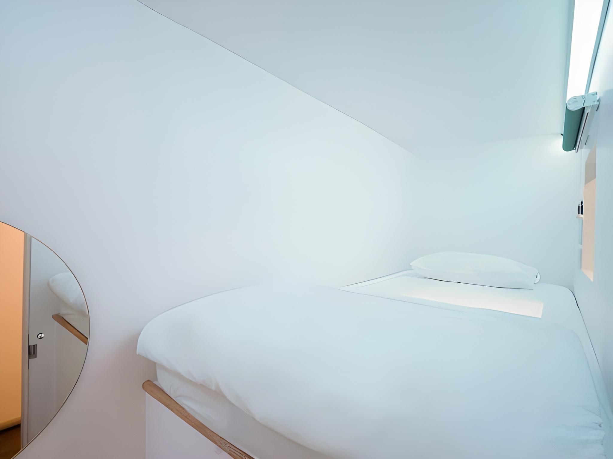 Sky Single Room