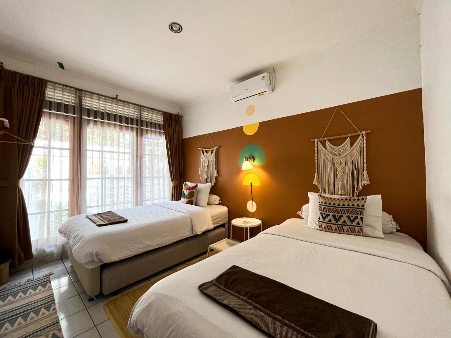 Twin Room with Shared Bathroom