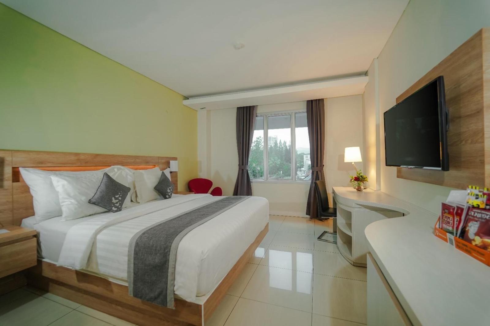 Deluxe Suite