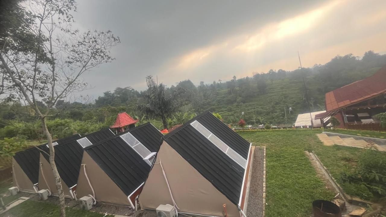 Camp Cabin Brahmana
